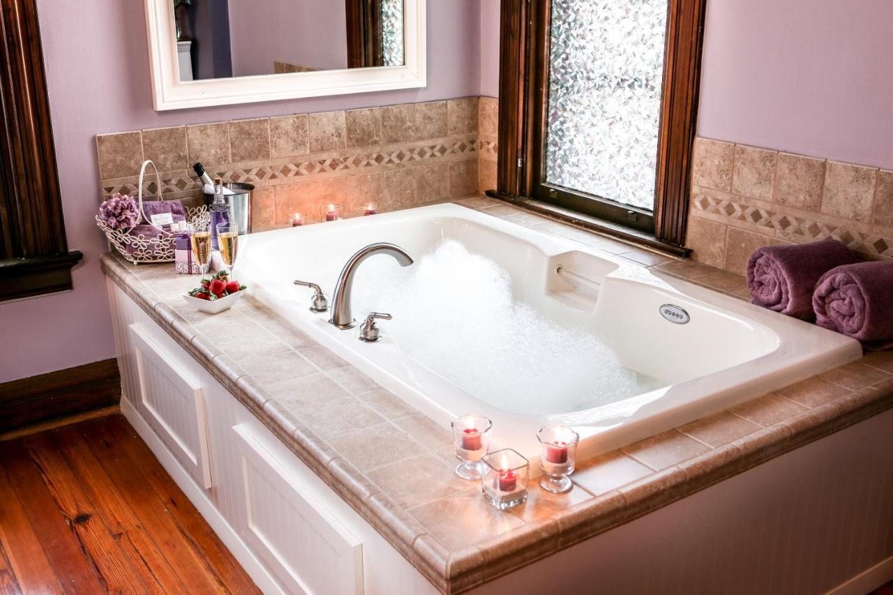 Weller Haus Bed, Breakfast & Event Center Bed and Breakfast Bellevue Εξωτερικό φωτογραφία
