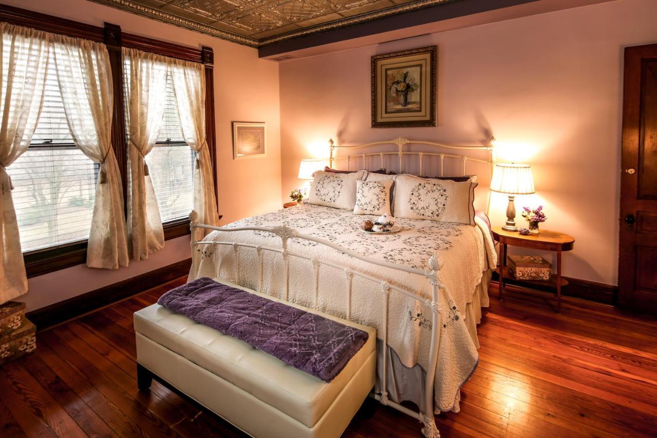 Weller Haus Bed, Breakfast & Event Center Bed and Breakfast Bellevue Εξωτερικό φωτογραφία